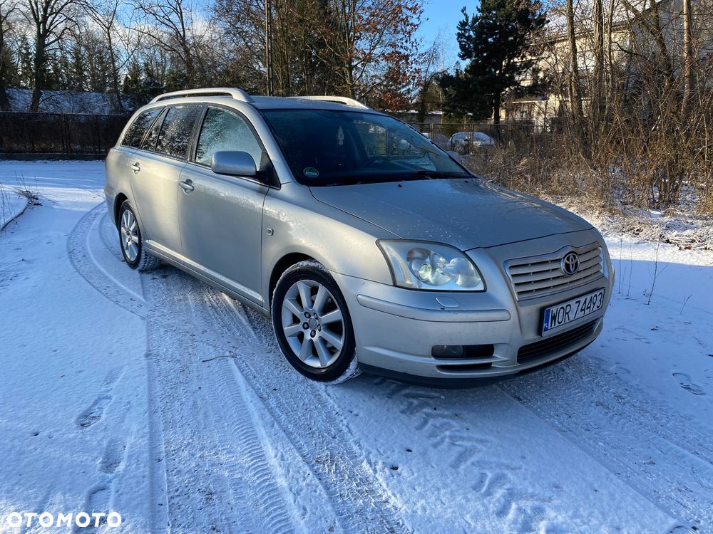Toyota Avensis 1.8 VVT-i Luna - 1