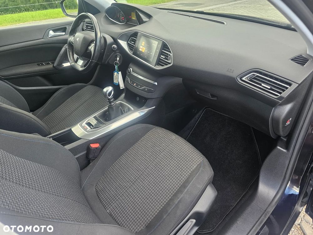 Peugeot 308 PureTech 110 Stop & Start Style - 12