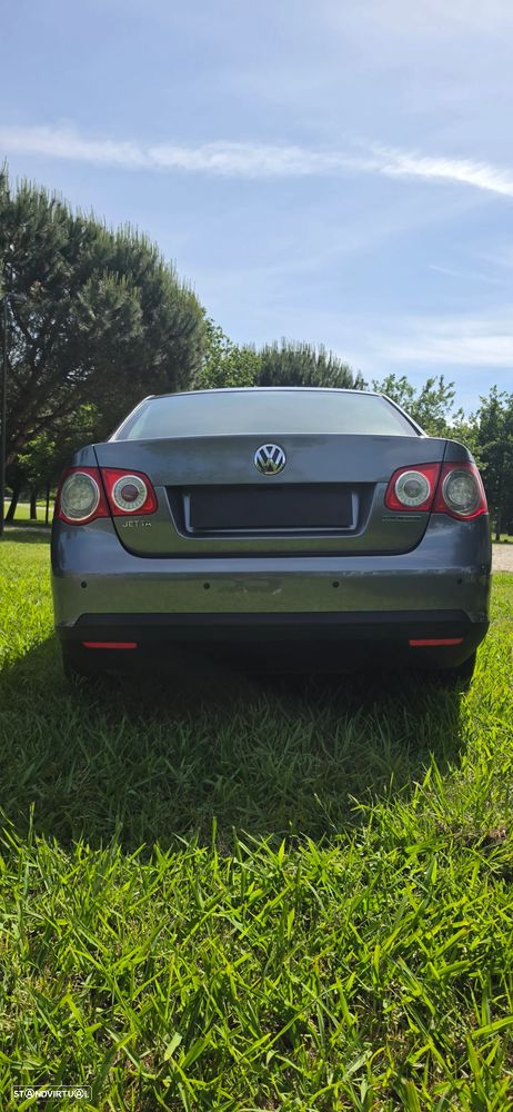 VW Jetta 1.9 TDi BlueM. Trendline - 4