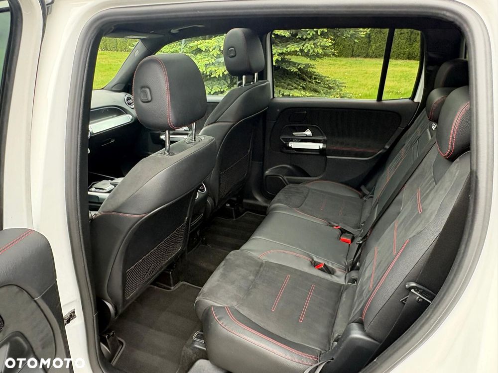 Mercedes-Benz GLB 200 d AMG Line 8G-DCT - 32