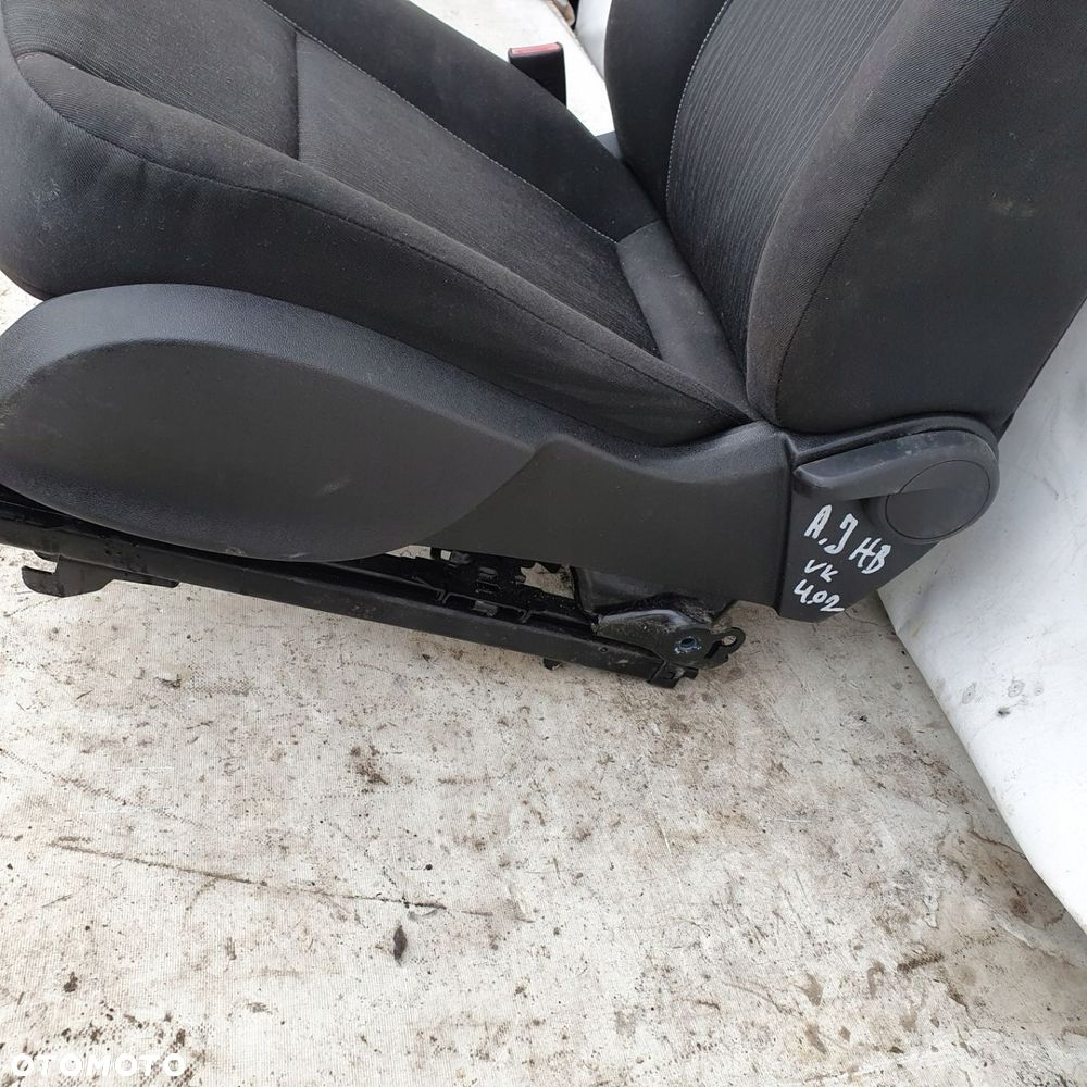 fotel kierowcy Opel Astra J HB - 3