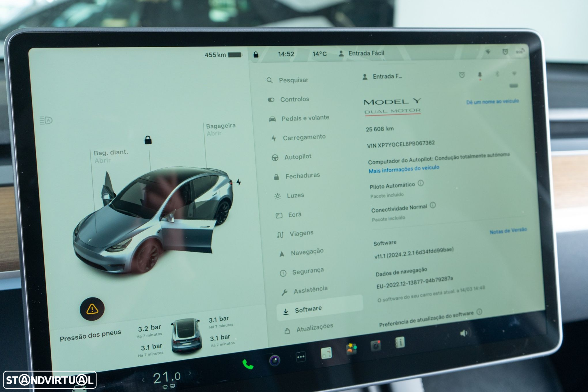 Tesla Model Y Performance Dual Motor AWD - 23