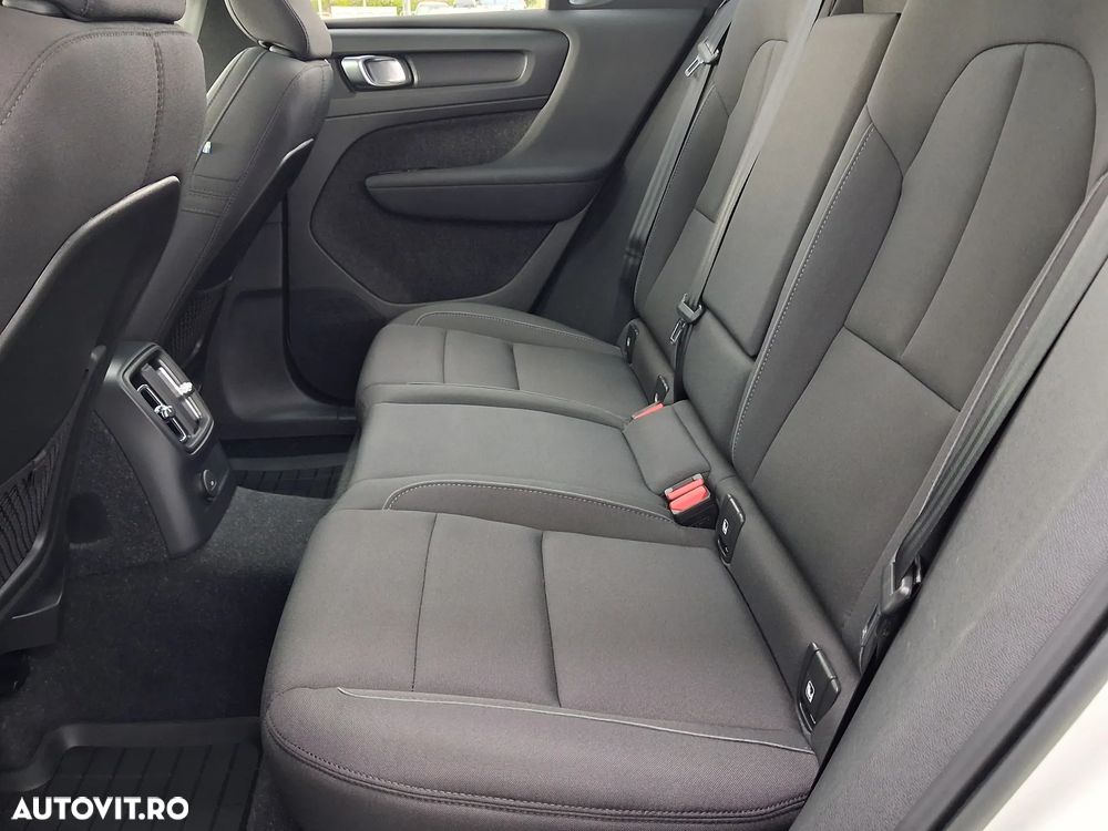 Volvo XC 40 Recharge T5 Twin Engine AT7 Inscription Expression - 34