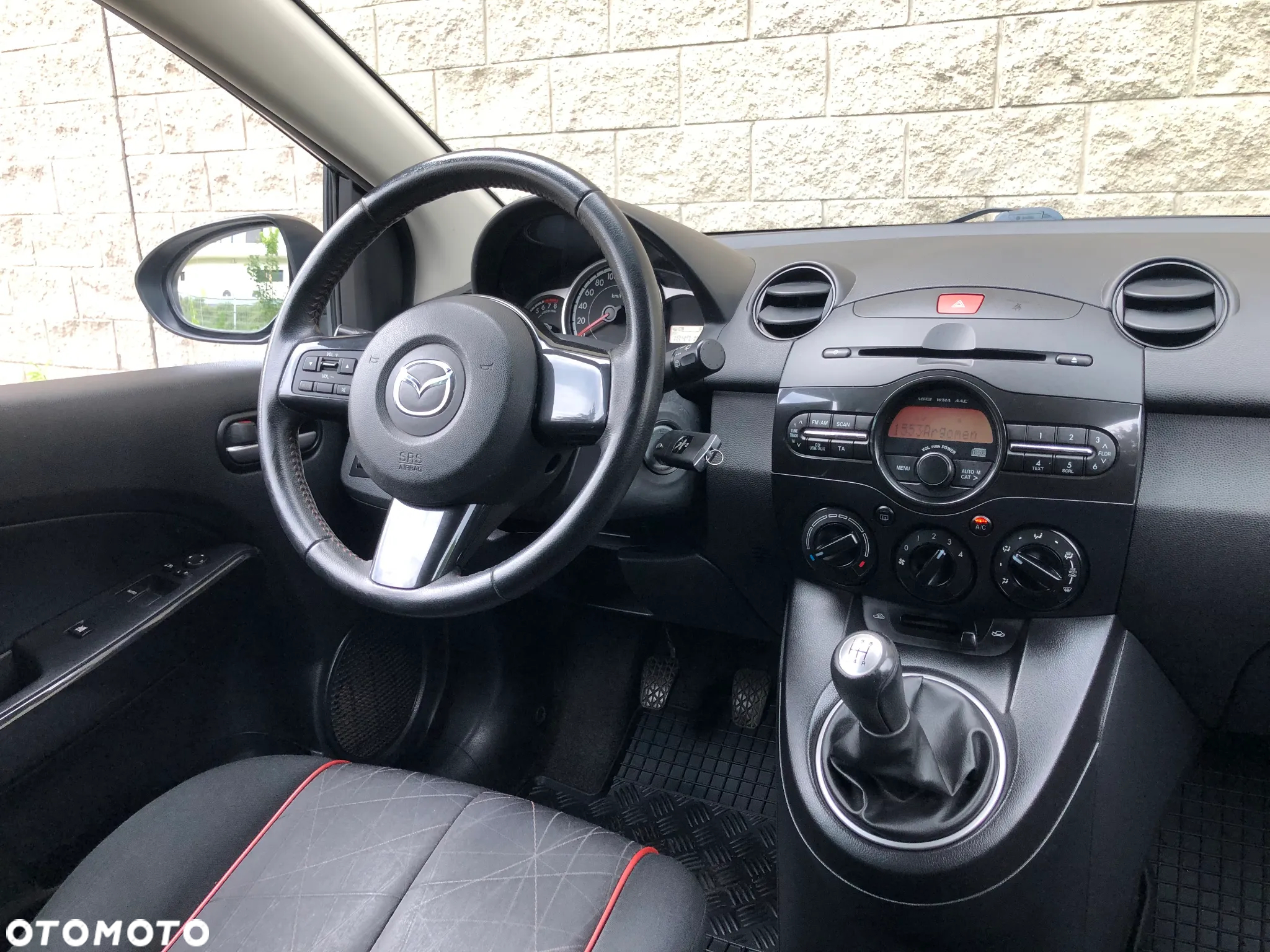Mazda 2 1.3 MZR Iro - 12
