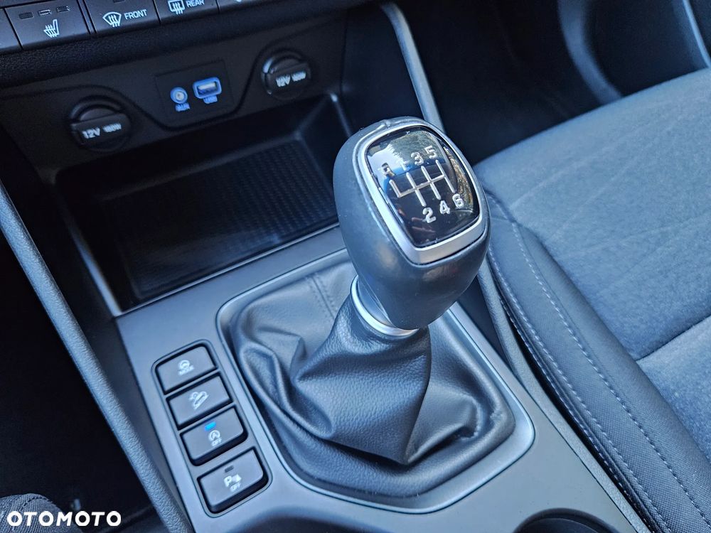 Hyundai Tucson 1.6 GDi 2WD Select - 28