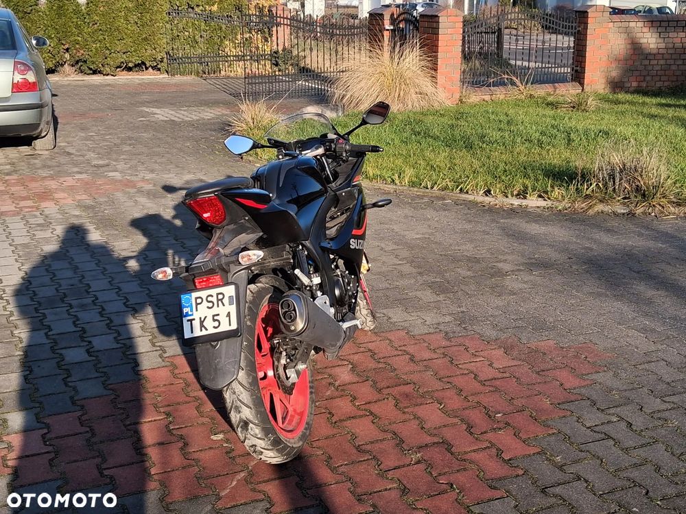 Suzuki GSX - 5