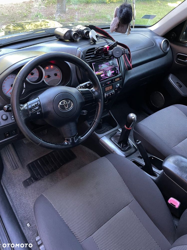 Toyota RAV4 2.0 D-4D 4x4 - 31