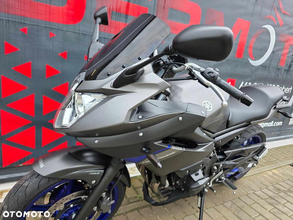 Yamaha XJ - 12