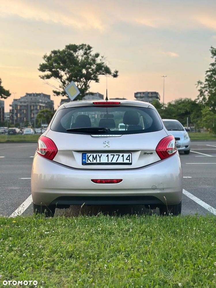 Peugeot 208 1.2 PureTech Active - 14