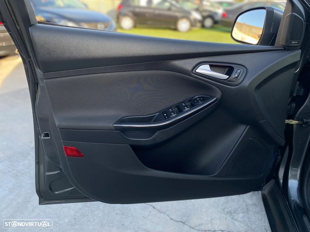 Ford Focus SW 1.0 EcoBoost Active - 12