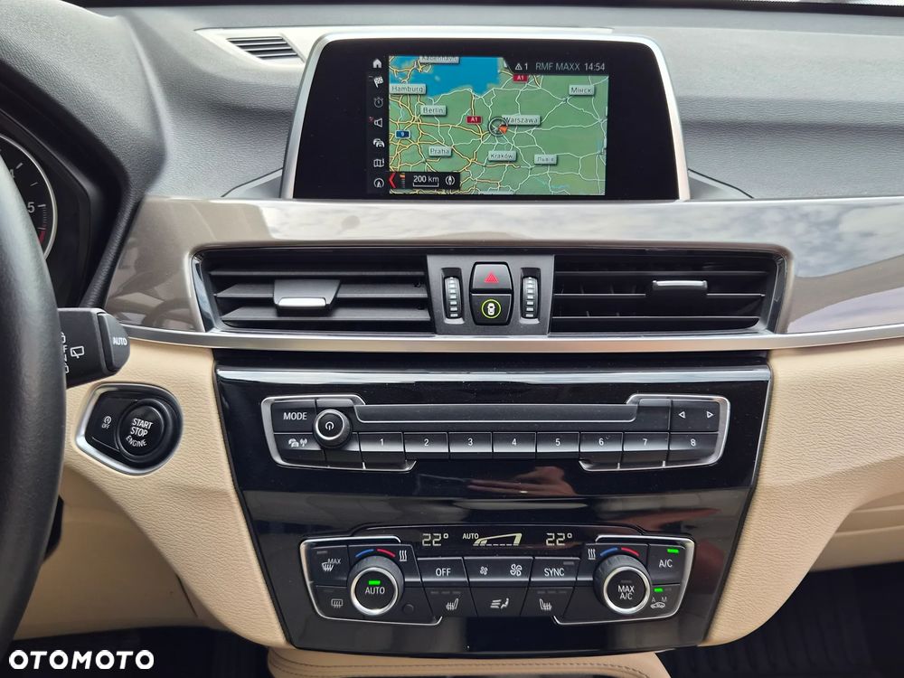 BMW X1 xDrive18d xLine sport - 14