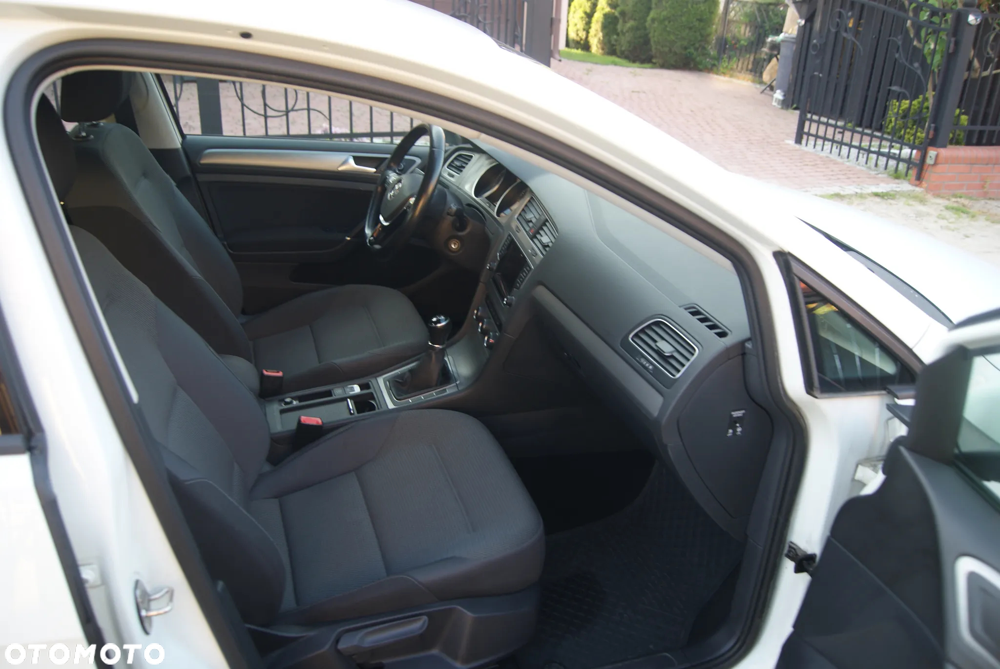 Volkswagen Golf - 13
