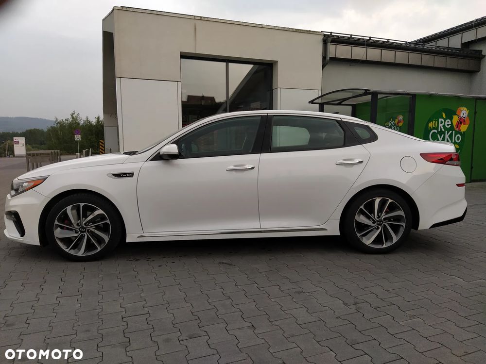 Kia Optima - 4