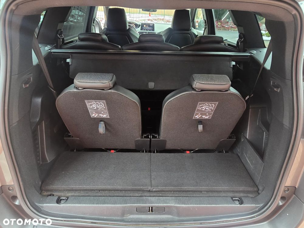 Peugeot 5008 PureTech 180 EAT8 Stop & Start GT Pack - 35