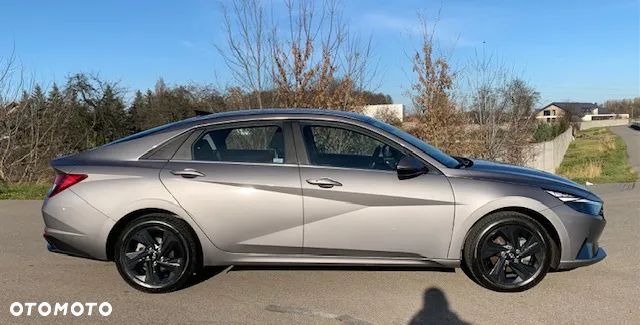 Hyundai Elantra 1.6 Modern - 1