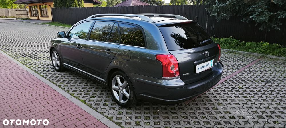 Toyota Avensis 2.2 D-4D Sol Plus - 21