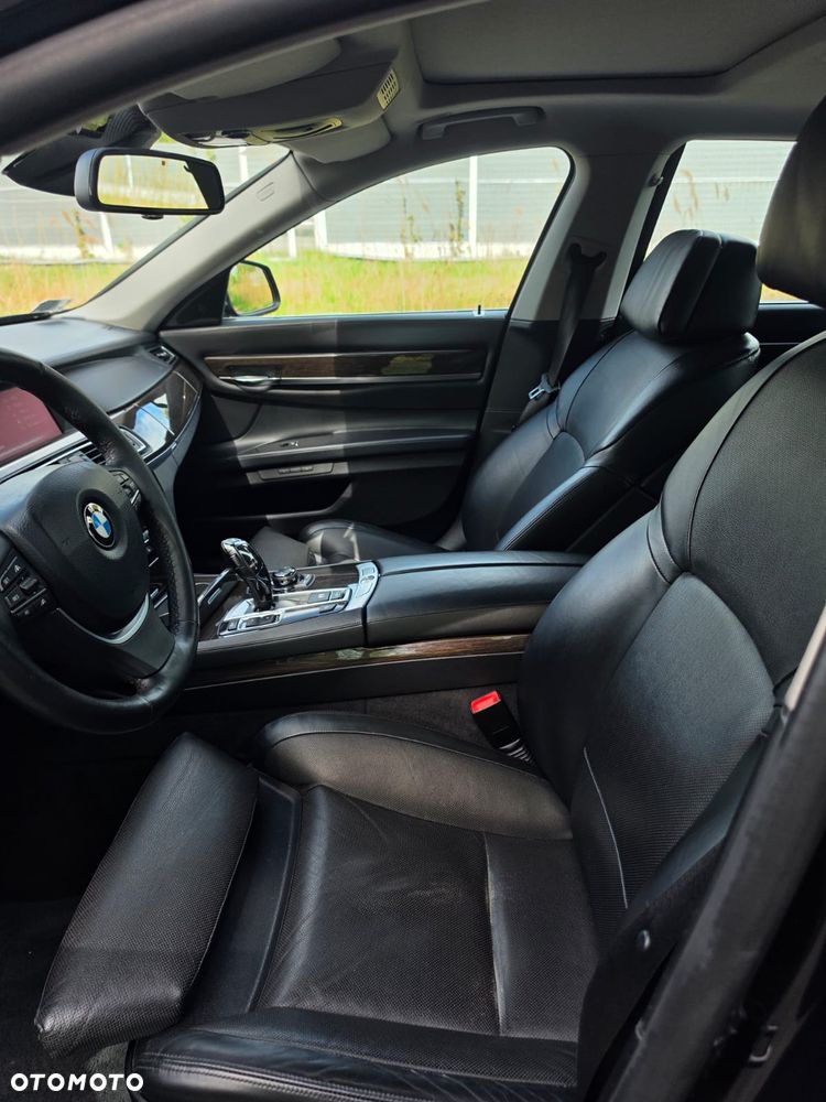 BMW Seria 7 730d Blue Performance - 11