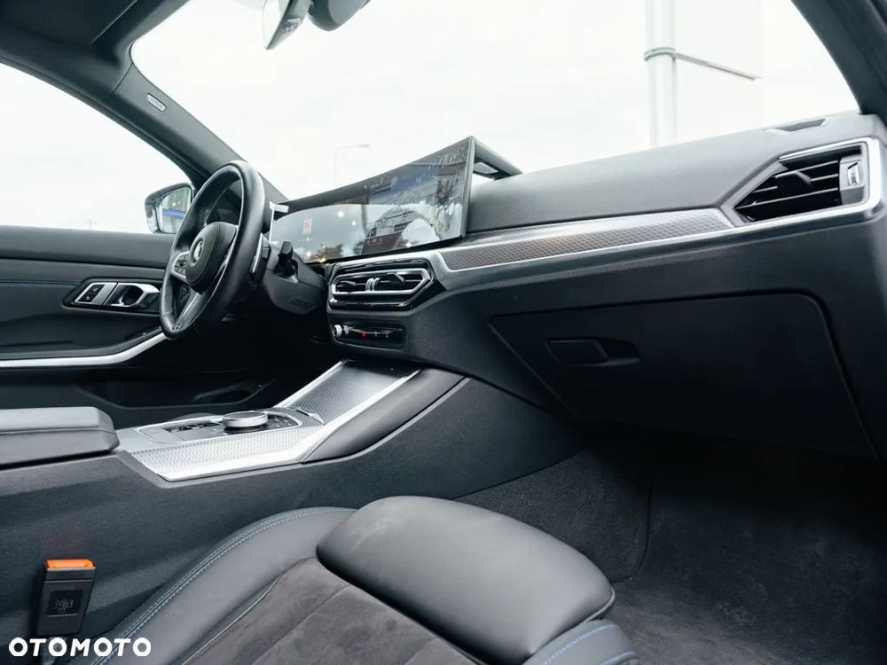 BMW Seria 3 320d xDrive M Sport - 8