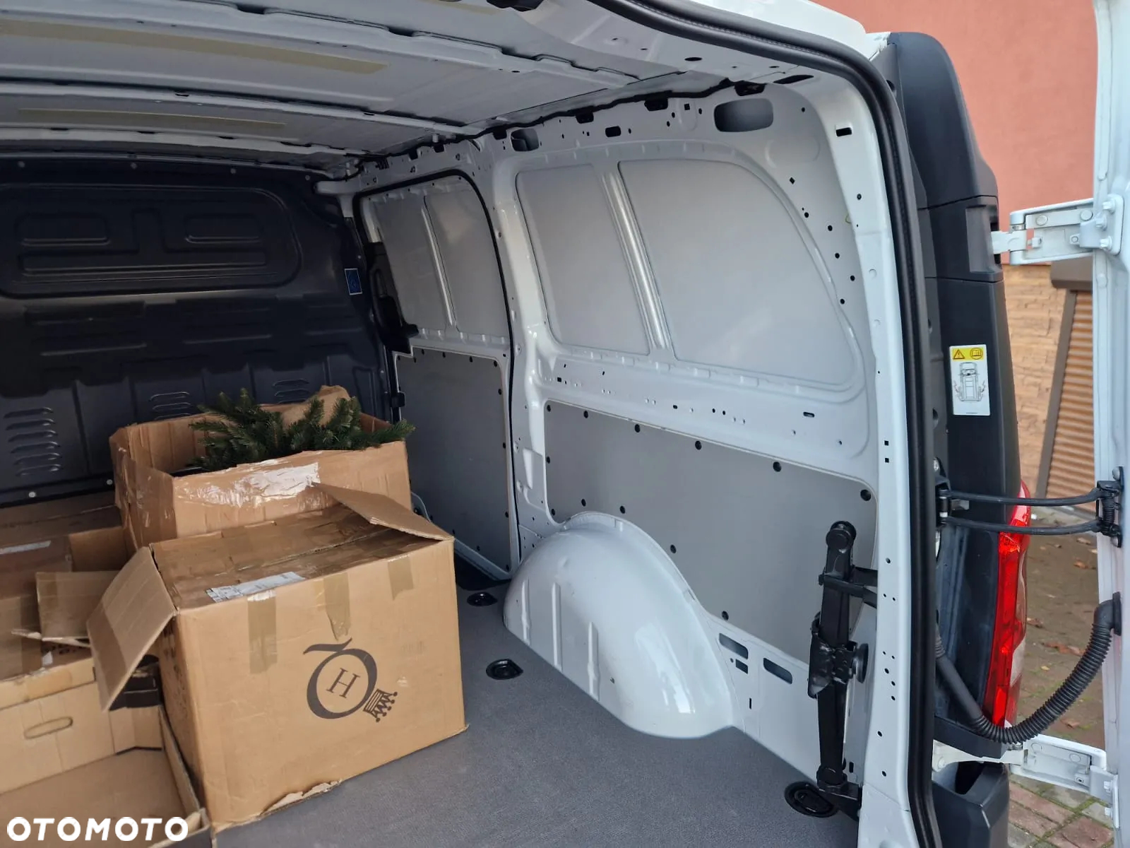 Mercedes-Benz Vito - 28