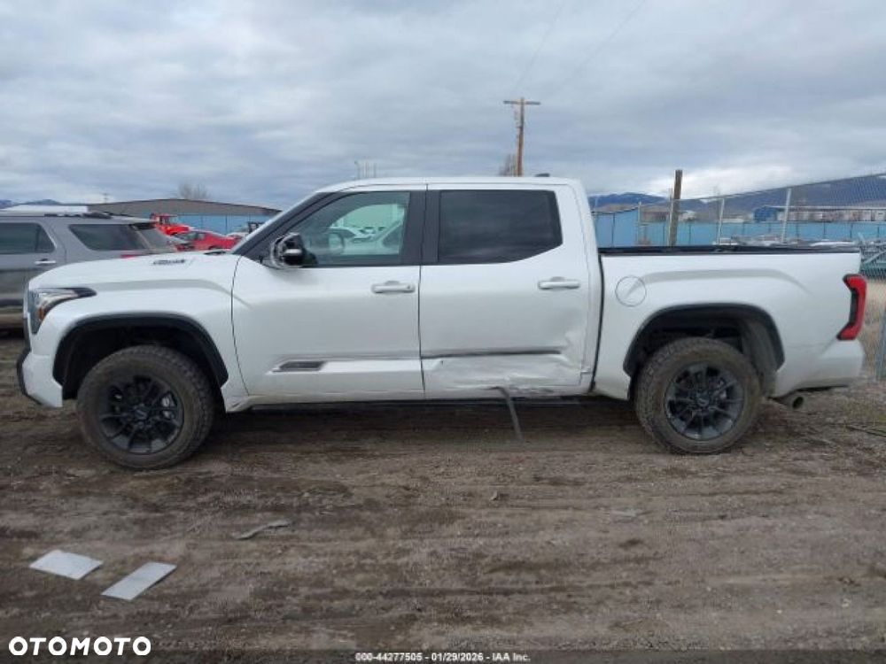 Toyota Tundra - 6