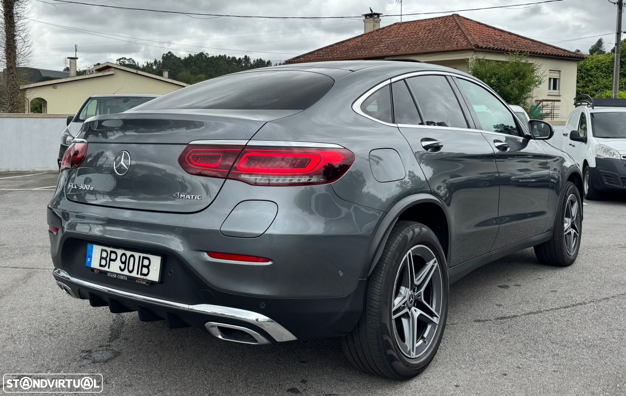 Mercedes-Benz GLC 300 e Coupé 4Matic - 12