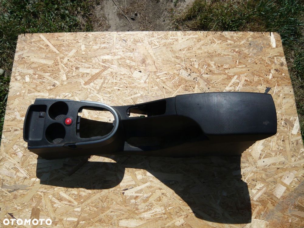 tunel środkowy podłokietnik 5p0863243b seat altea - 1