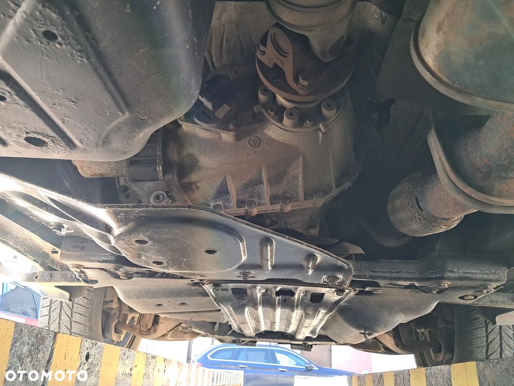 Jeep Cherokee 2.8 CRD Limited - 16