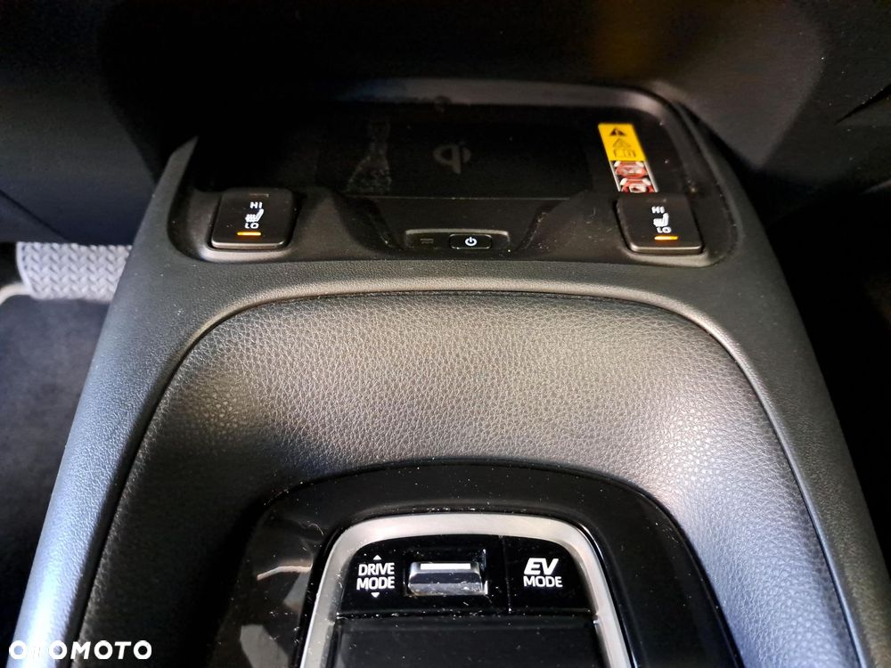 Toyota Corolla 1.8 Hybrid Comfort - 19