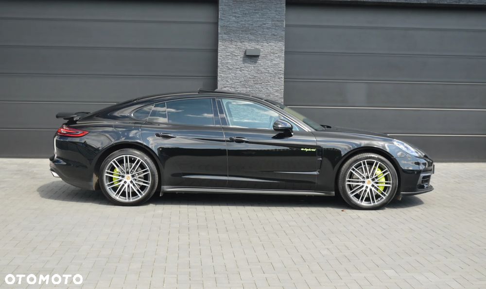 Porsche Panamera 4 E-Hybrid Executive - 8