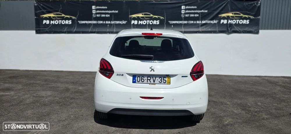Peugeot 208 1.2 PureTech Style - 25