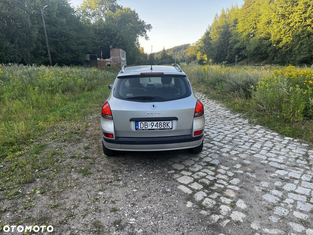 Renault Clio - 5