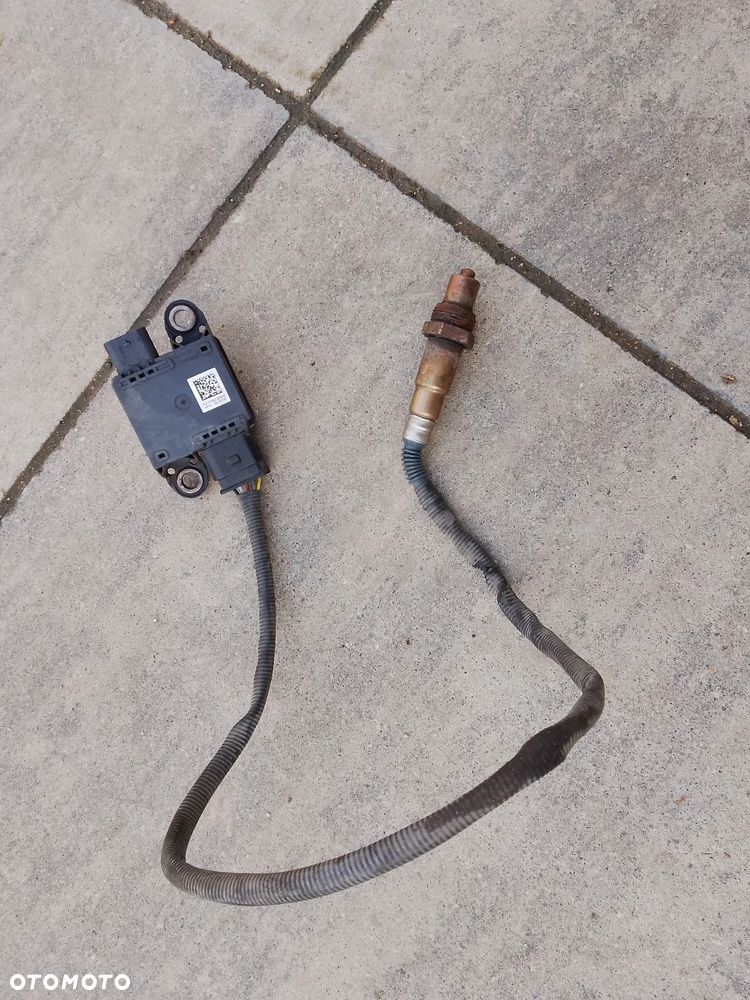 MERCEDES CLA C118 Center Exhaust Soot Particulate Sensor A0009050508 - 1