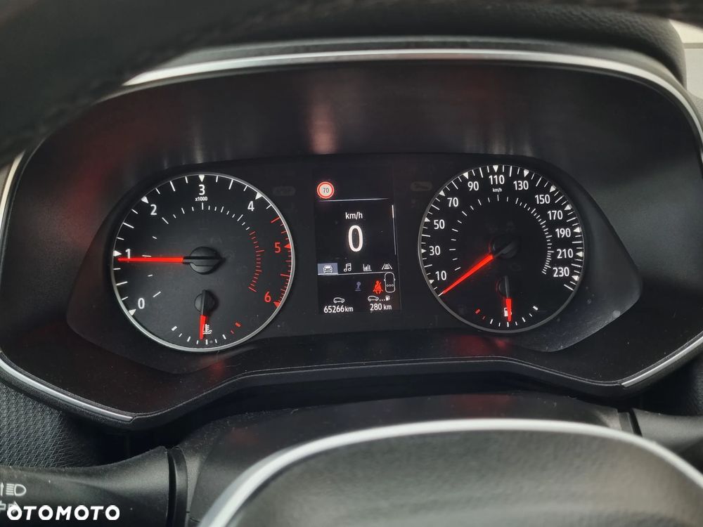 Renault Clio BLUE dCi 85 BUSINESS EDITION - 11