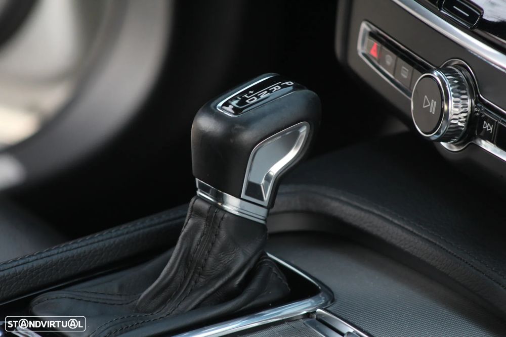 Volvo V90 2.0 D4 Inscription Geartronic - 28