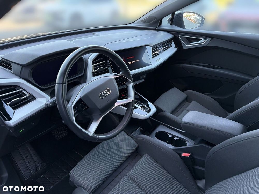 Audi Q4 e-tron - 11