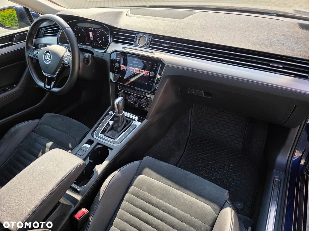 Volkswagen Passat 2.0 TDI BMT 4Mot Highline DSG - 12