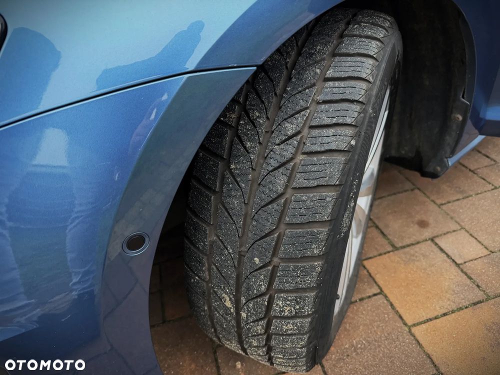 Volkswagen Golf 1.6 TDI BlueMotion Technology Cup - 35