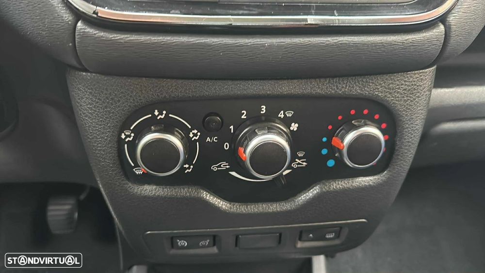 Dacia Lodgy 1.5 Blue dCi Comfort 7L - 17