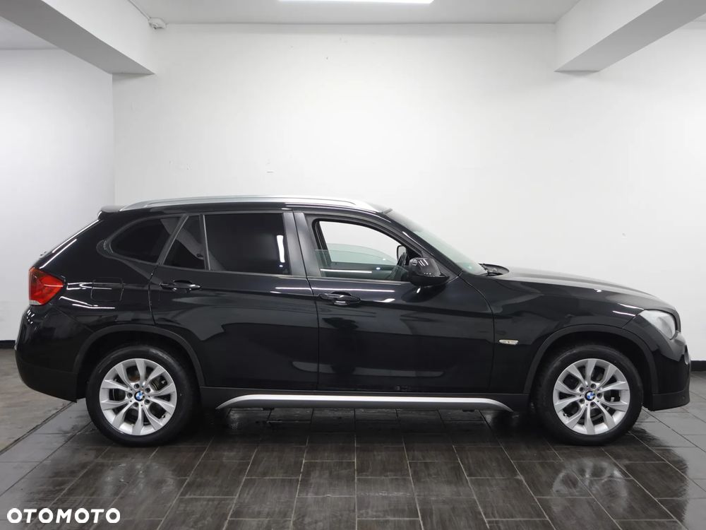 BMW X1 xDrive20i - 9