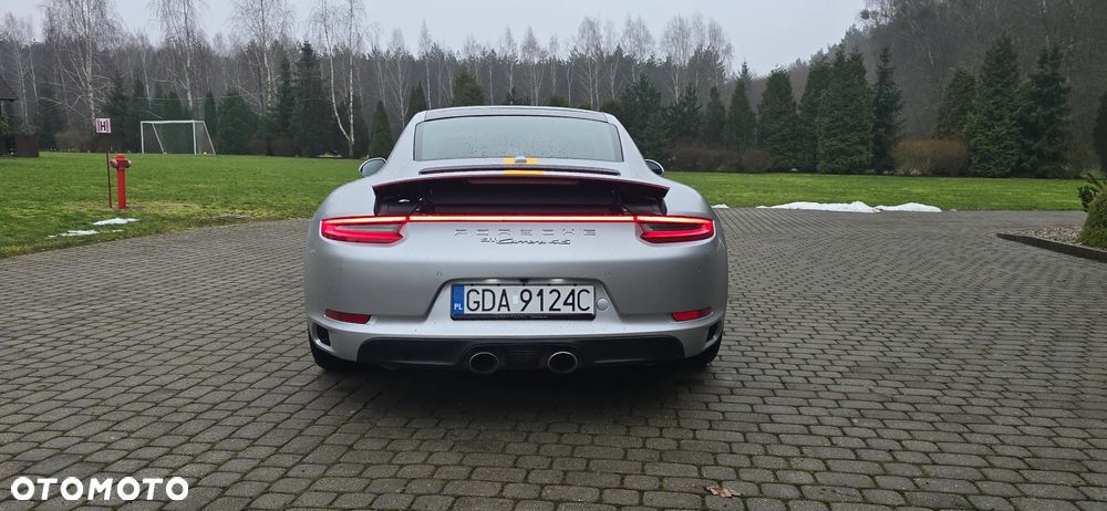 Porsche 911 Carrera 4S PDK - 8