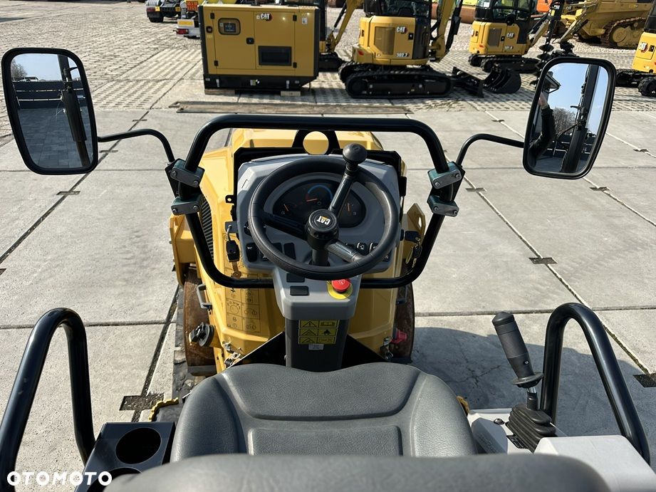 Caterpillar CB 2.7 GC - 28