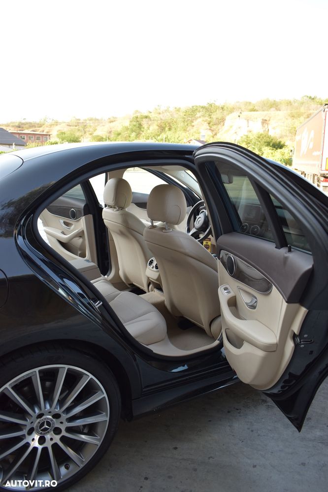 Mercedes-Benz C 220 d T 9G-TRONIC AMG Line - 23