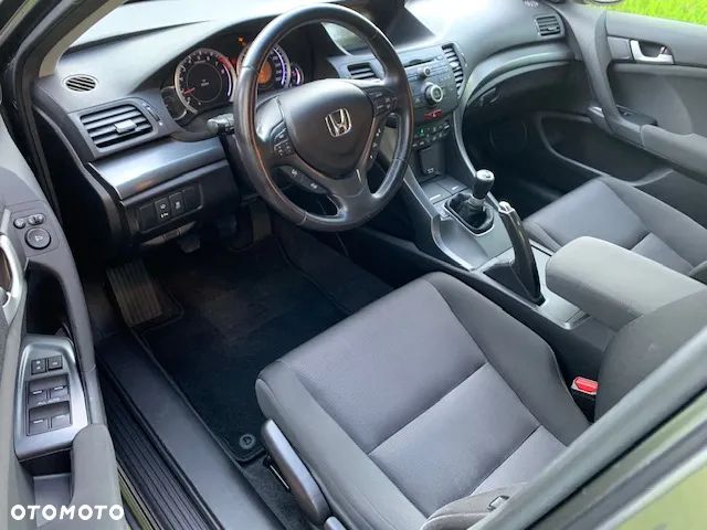 Honda Accord 2.0 Lifestyle - 14