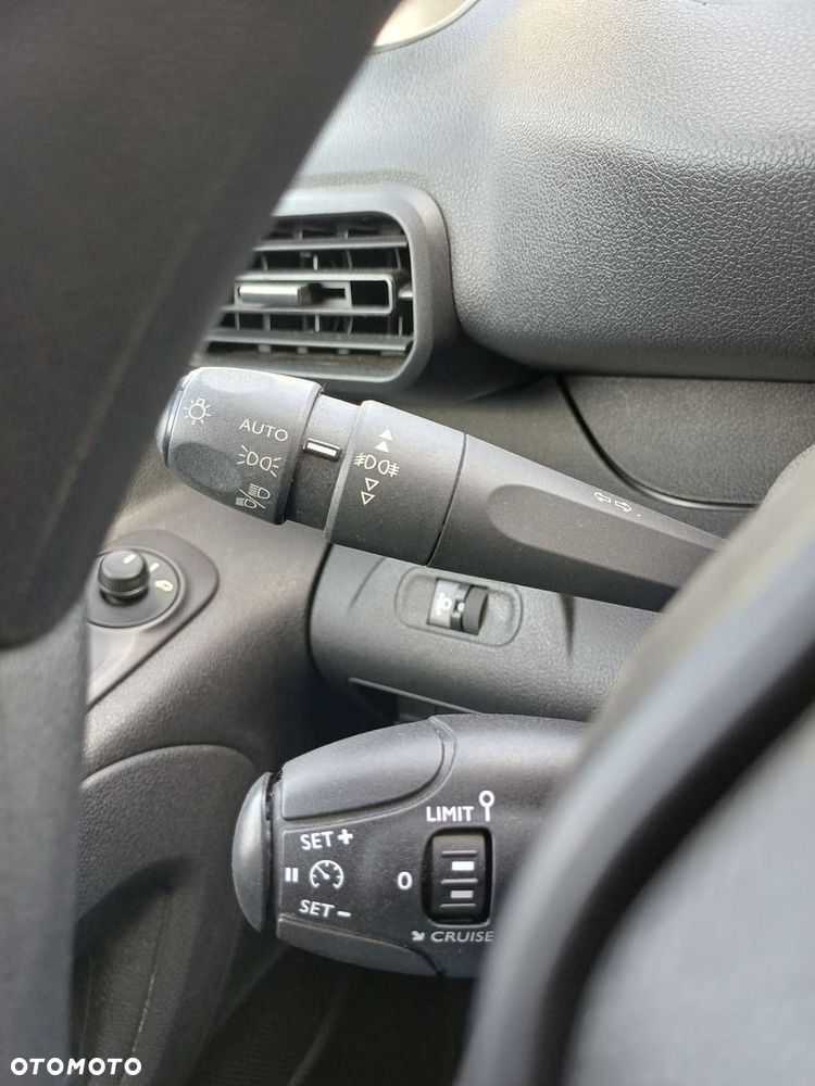 Peugeot Partner - 17