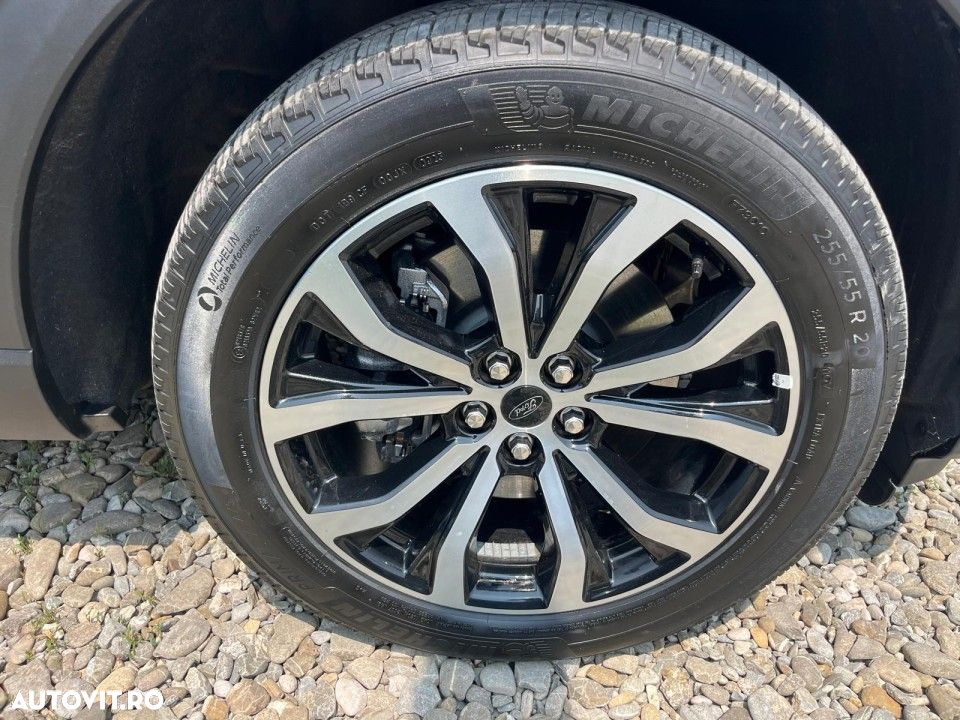 Ford Explorer - 12