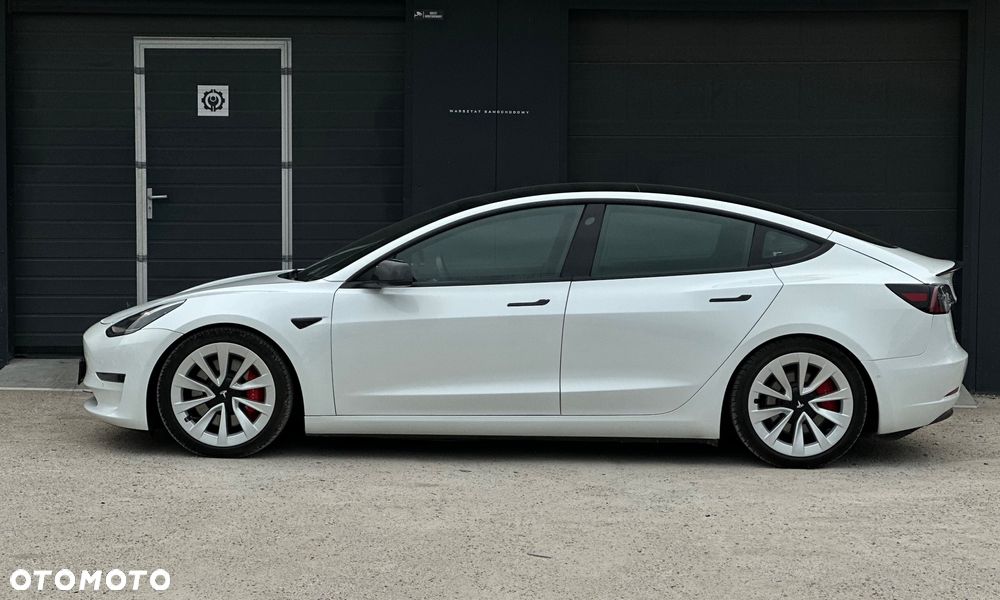 Tesla Model 3 - 2