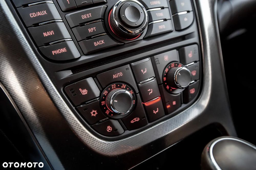 Opel Astra 1.6 Turbo Automatik Color Edition - 29