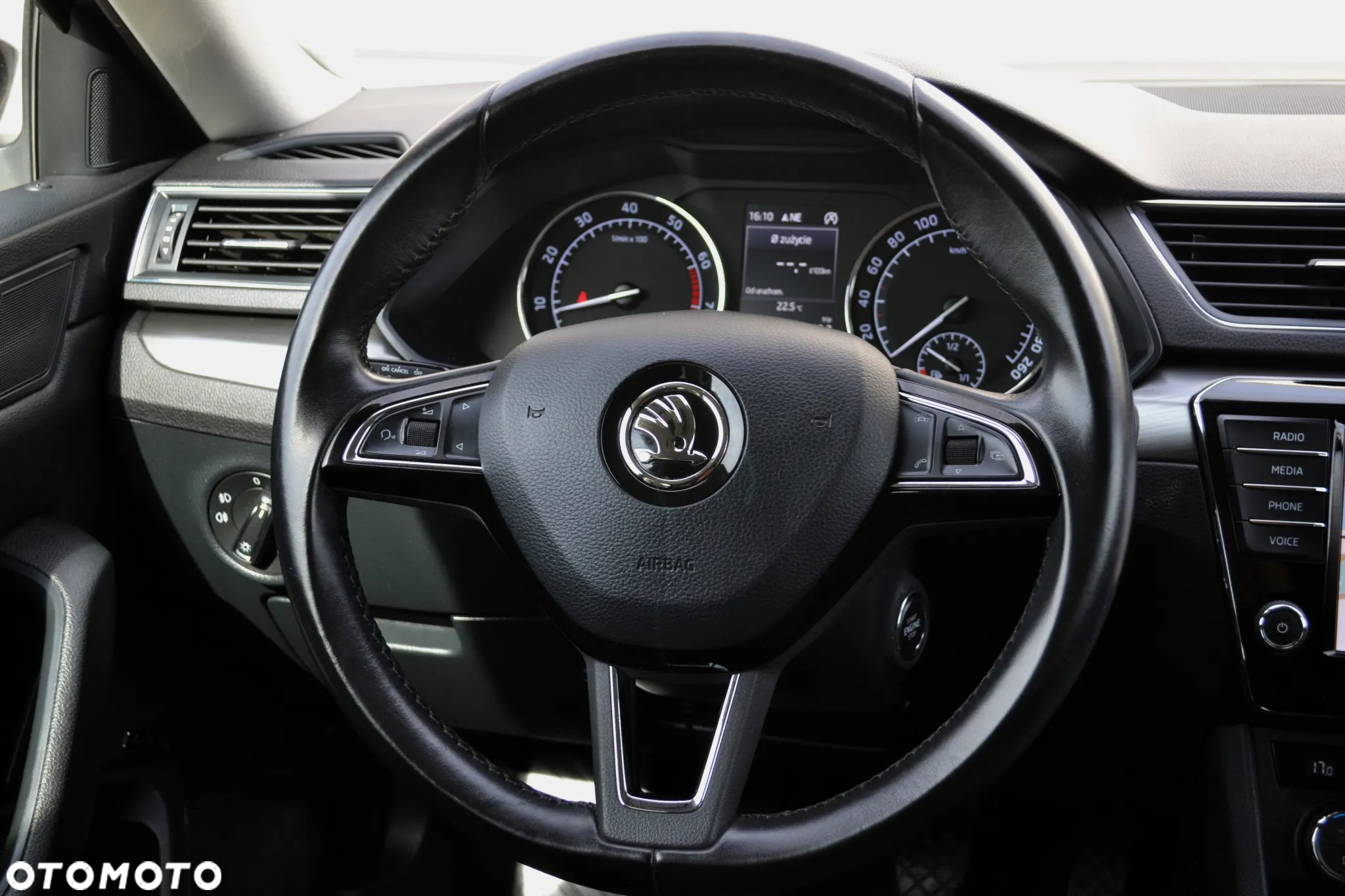 Skoda Superb 1.8 TSI Ambition - 23