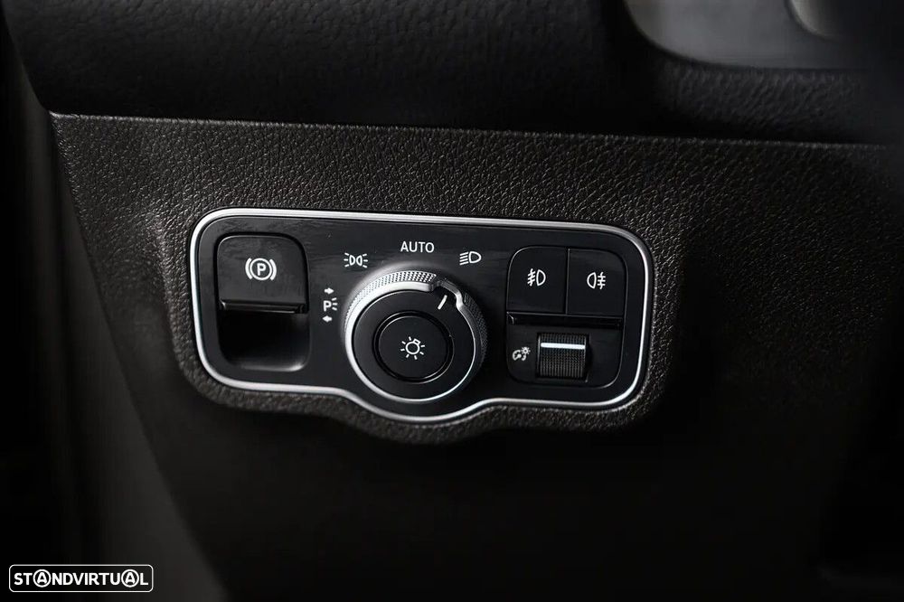 Mercedes-Benz GLB 200 d - 49