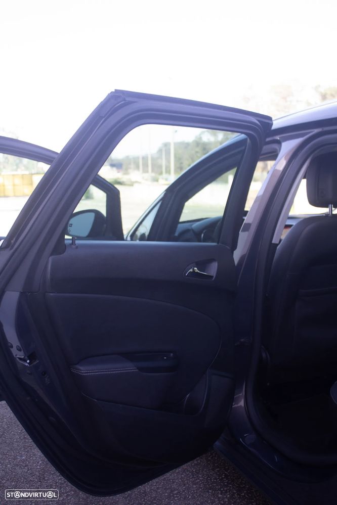 Opel Astra Sports Tourer 1.6 CDTI Dynamic Sport S/S - 41